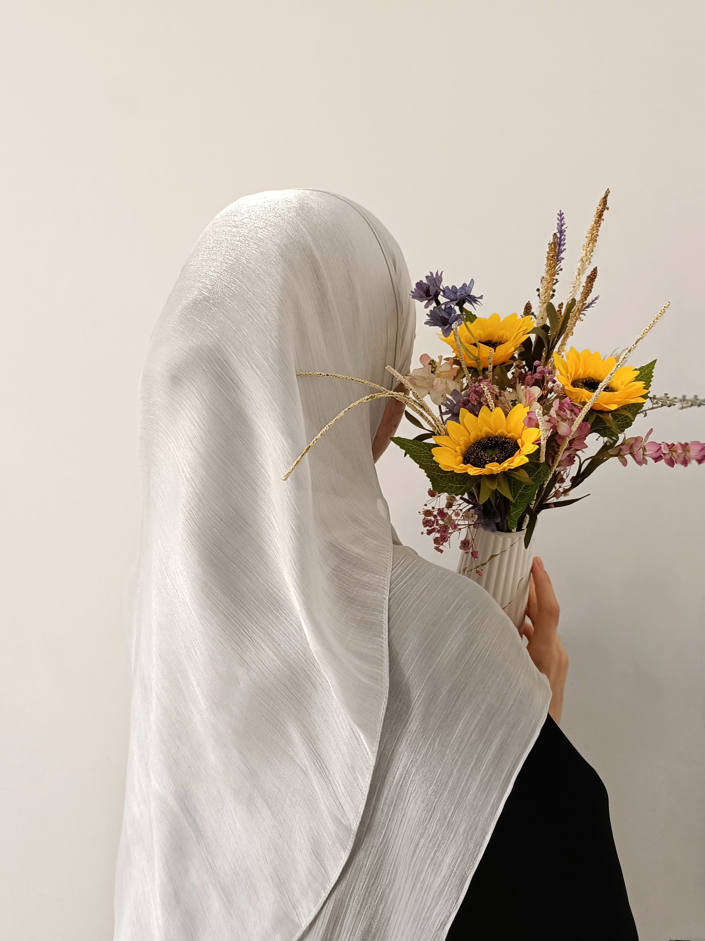 Soft Shimmer Hijab - Light Silver